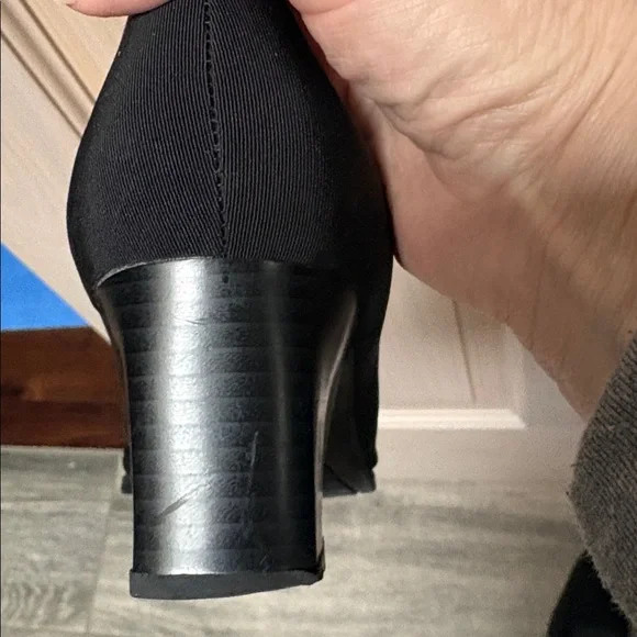 Villager Black Square-Toe Heels - Picture 6 of 7